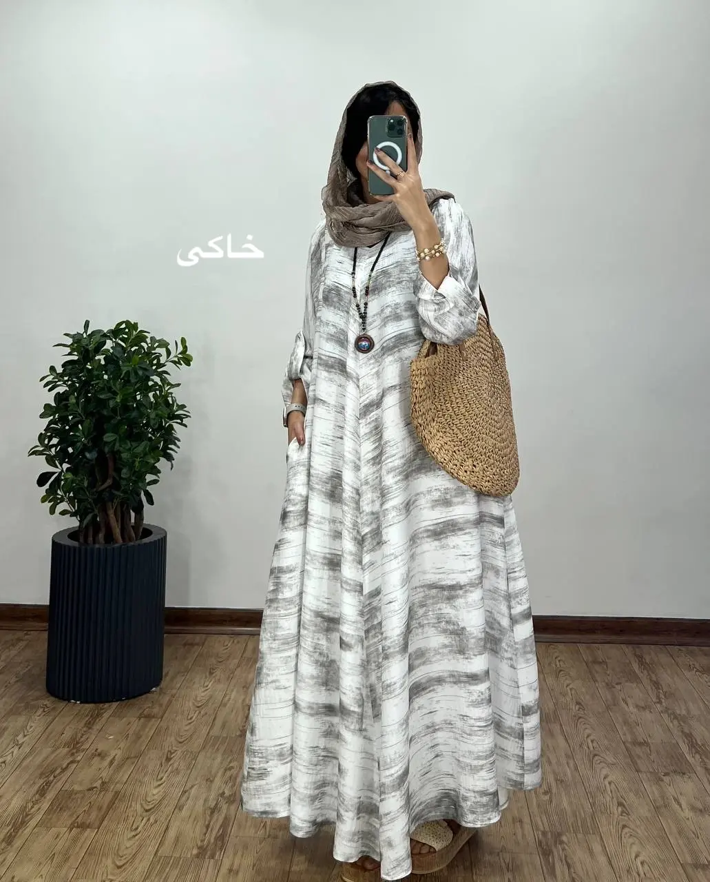 پیراهن مانتویی بلند سوپر کلوش فریال (پیش فروش)
